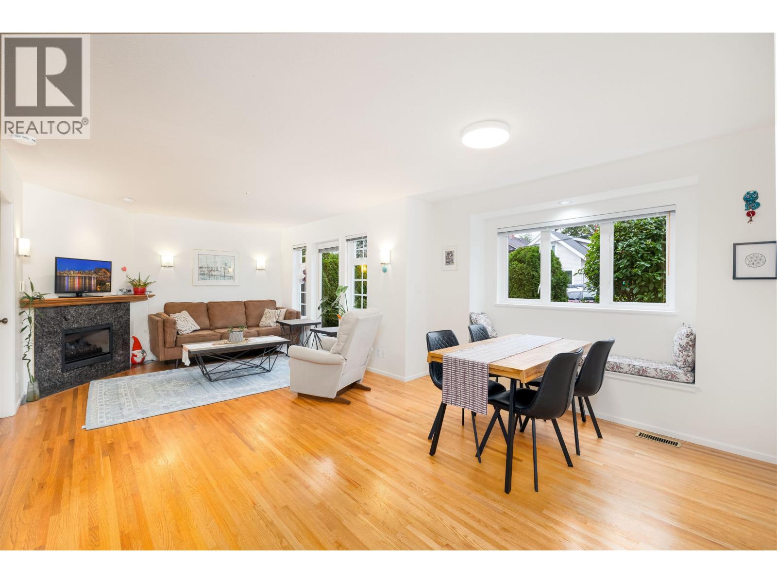 2718 W 3rd Avenue, Vancouver, British Columbia  V6K 1M5 - Photo 3 - R3060547