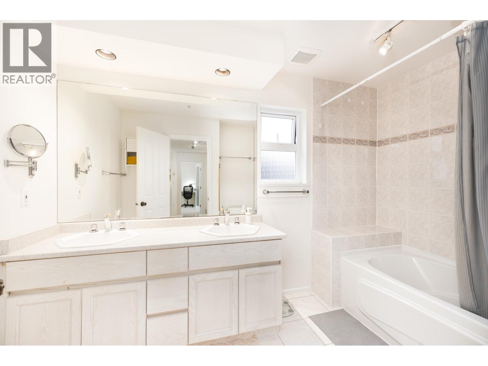 2718 W 3rd Avenue, Vancouver, British Columbia  V6K 1M5 - Photo 10 - R3060547