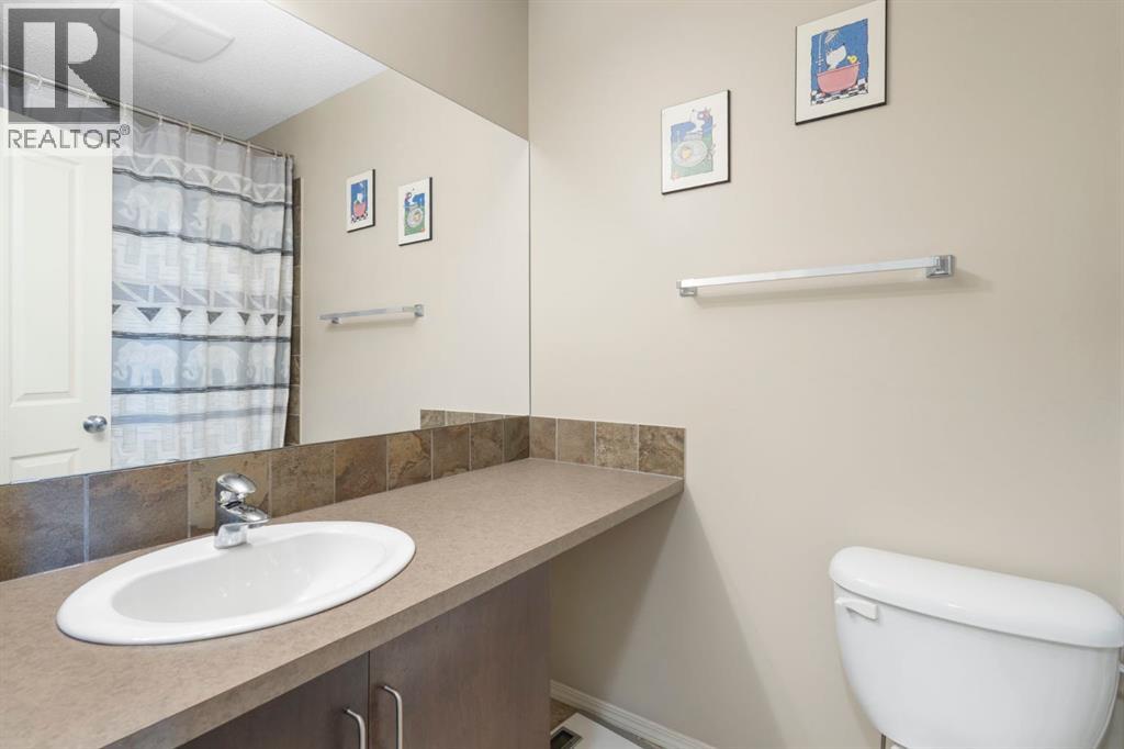 48 Panatella Villas Nw, Calgary, Alberta  T3K 0G6 - Photo 15 - A2264137