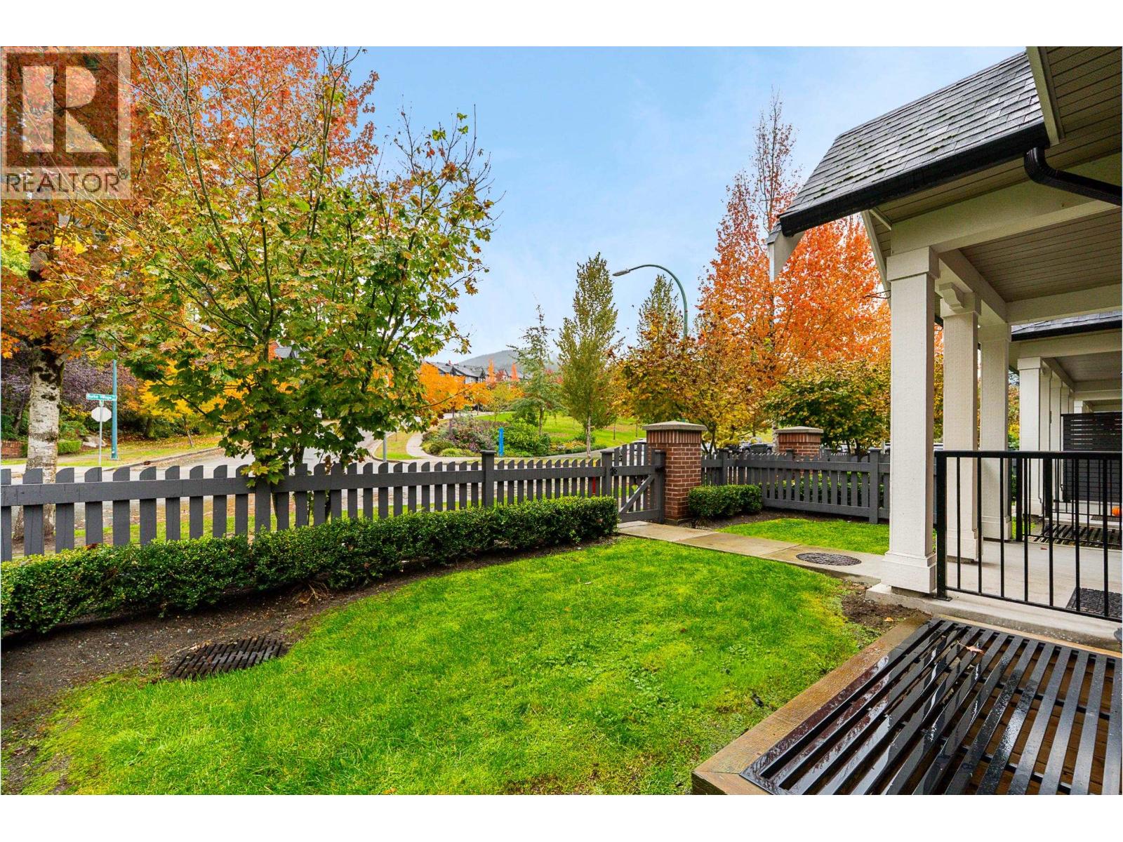 1 3500 Burke Village Promenade, Coquitlam, British Columbia  V3E 0N2 - Photo 2 - R3063376