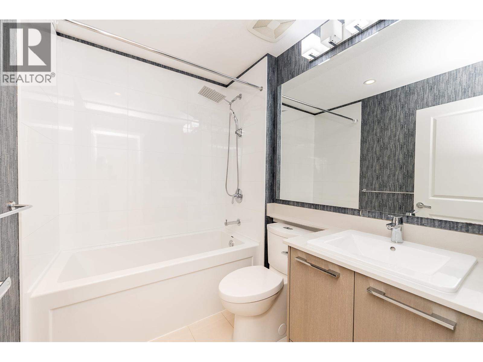 1 3500 Burke Village Promenade, Coquitlam, British Columbia  V3E 0N2 - Photo 22 - R3063376