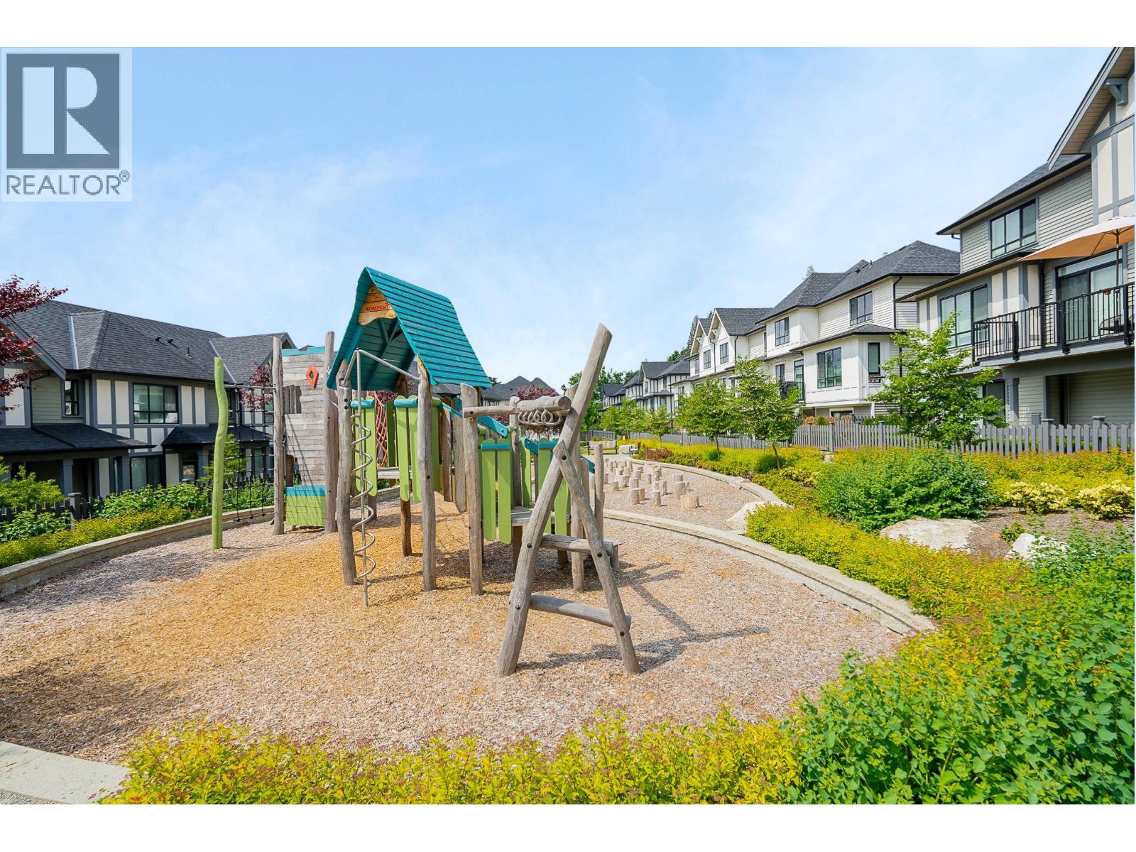 1 3500 Burke Village Promenade, Coquitlam, British Columbia  V3E 0N2 - Photo 30 - R3063376