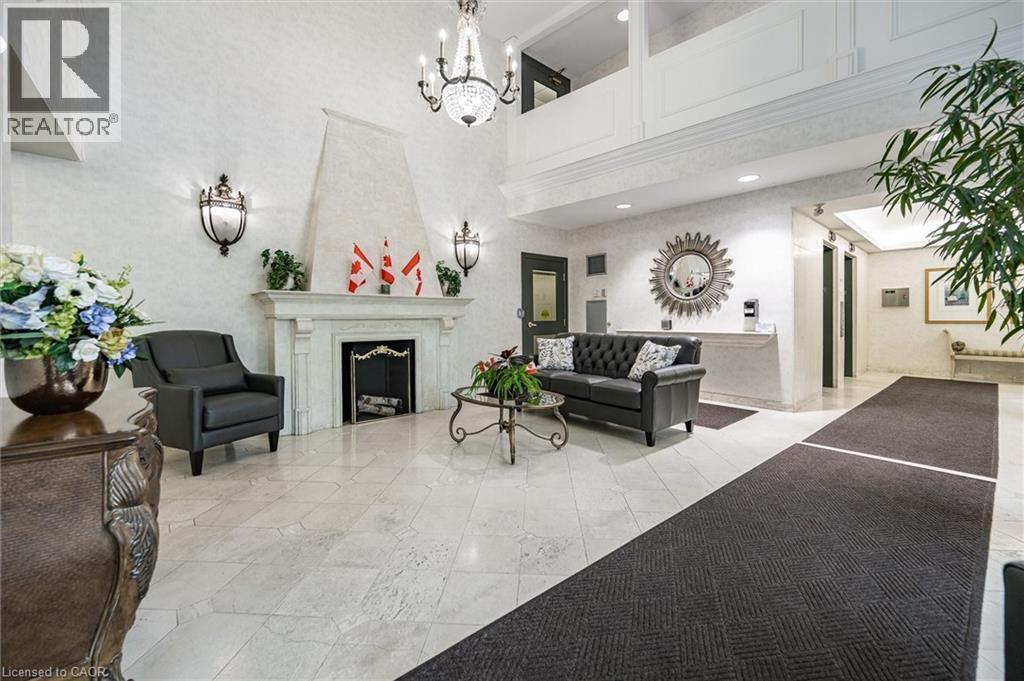 77 Governors Road Unit# 207, Dundas, Ontario  L9H 7N8 - Photo 4 - 40783979