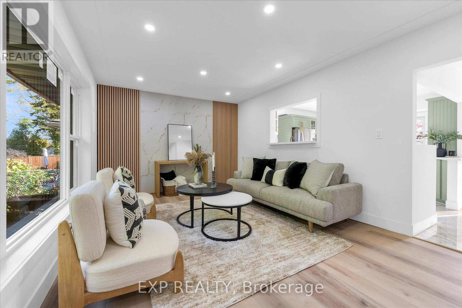 39 Grandfield Street, Hamilton, Ontario  L8T 2H1 - Photo 8 - X12493670