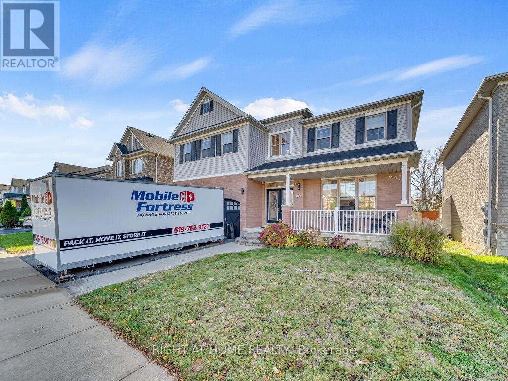 201 Hunter Way, Brantford, Ontario  N3T 0B7 - Photo 4 - X12493684