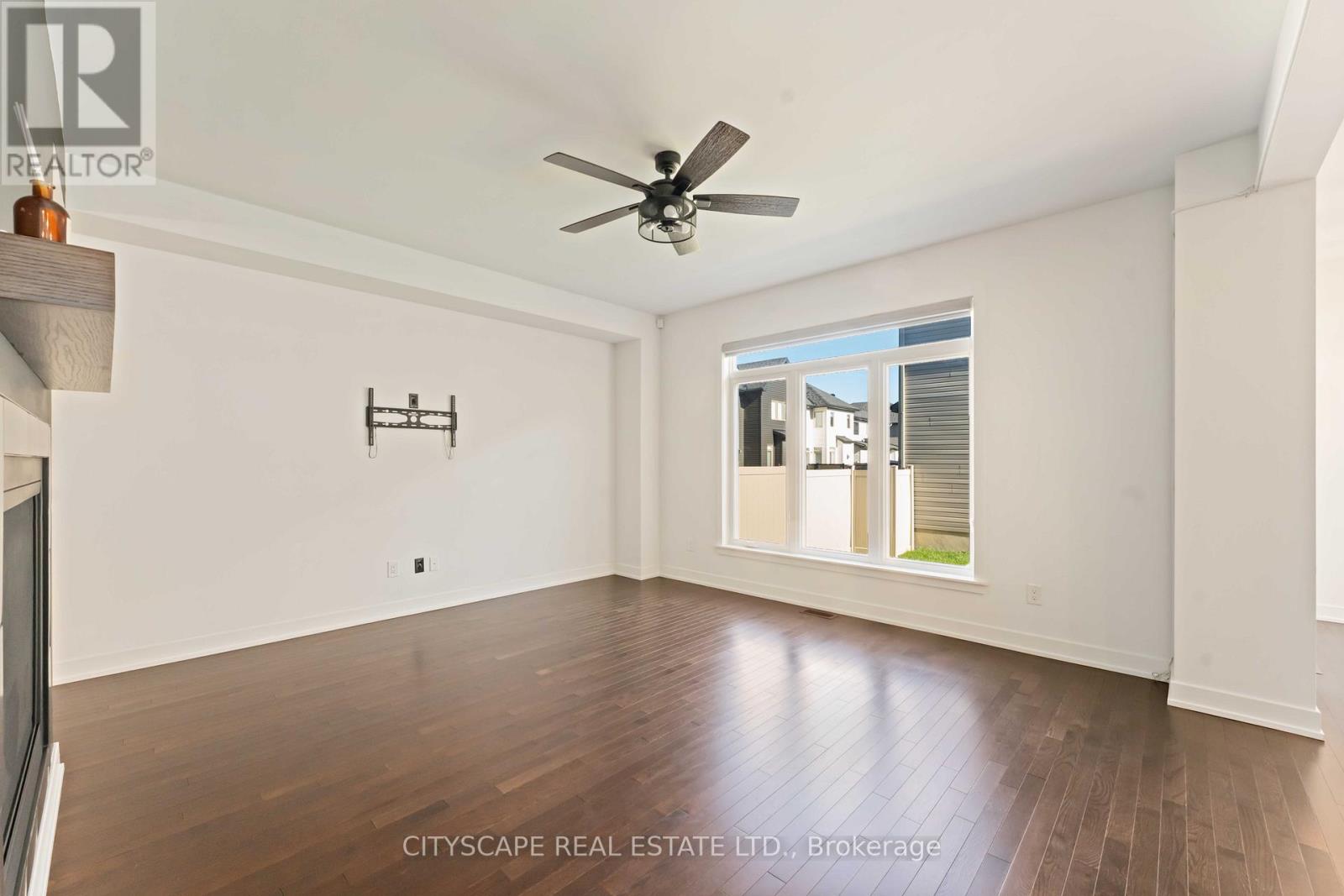 617 Kenabeek Terrace, Ottawa, Ontario  K4M 0B3 - Photo 12 - X12493688