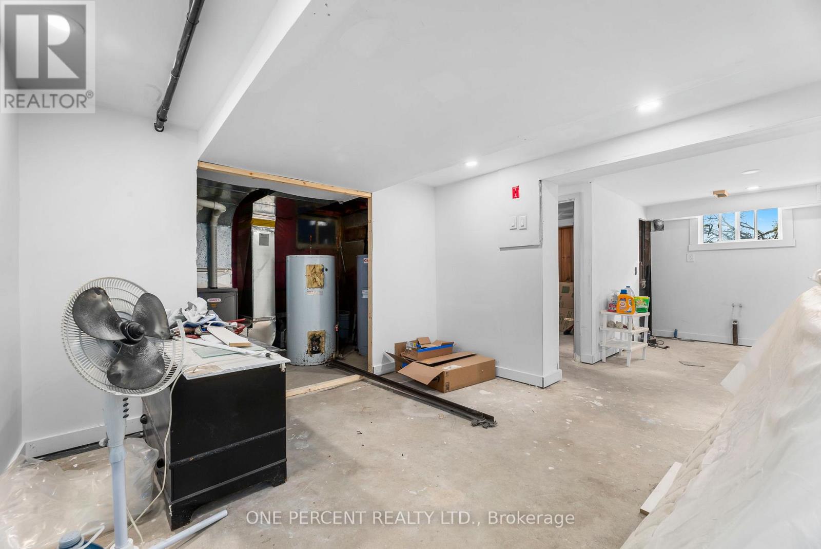 118 Nappadale Street, Kawartha Lakes, Ontario  K0M 2T0 - Photo 19 - X12493730