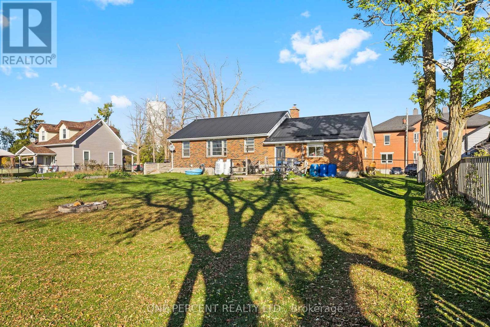 118 Nappadale Street, Kawartha Lakes, Ontario  K0M 2T0 - Photo 32 - X12493730