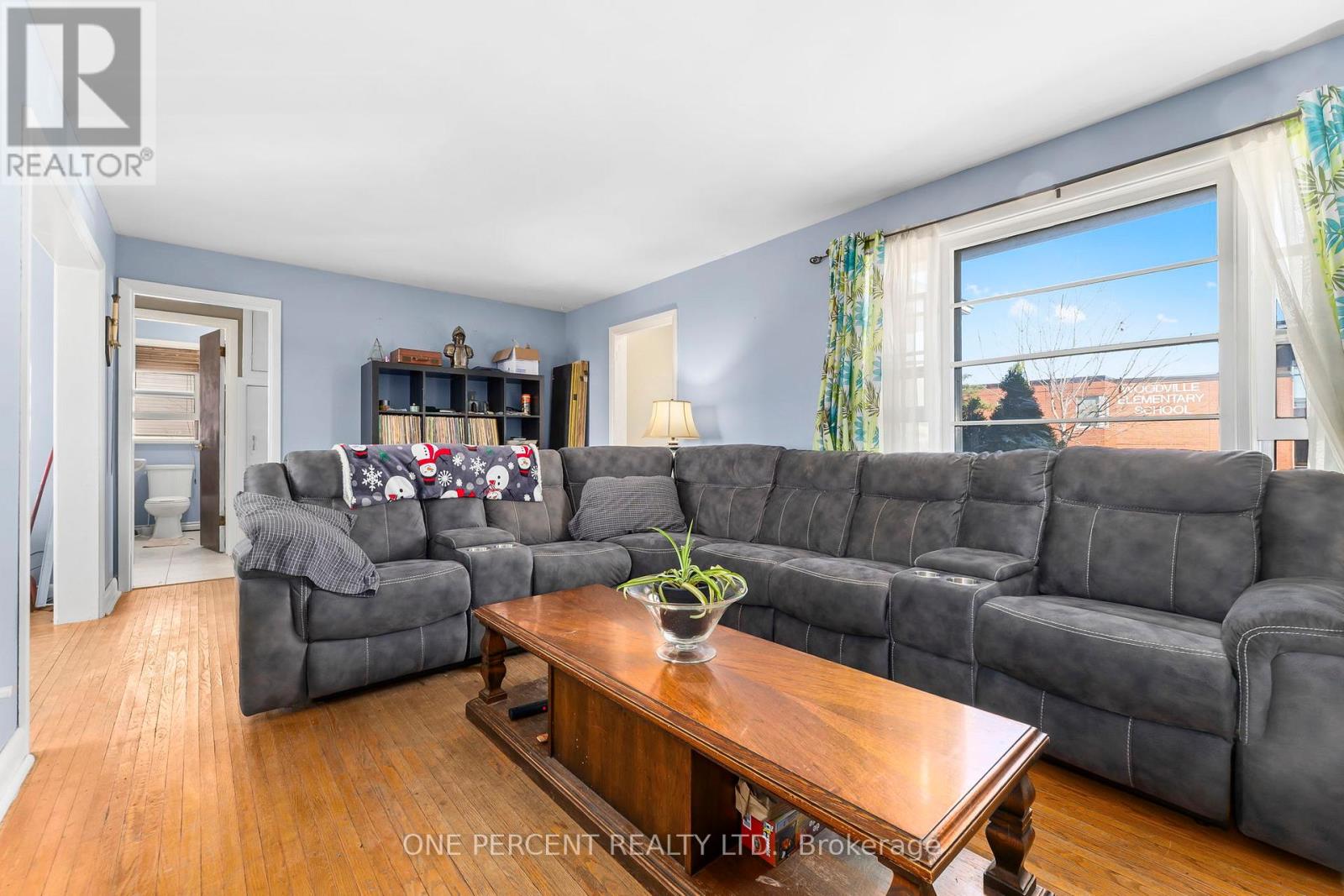 118 Nappadale Street, Kawartha Lakes, Ontario  K0M 2T0 - Photo 6 - X12493730