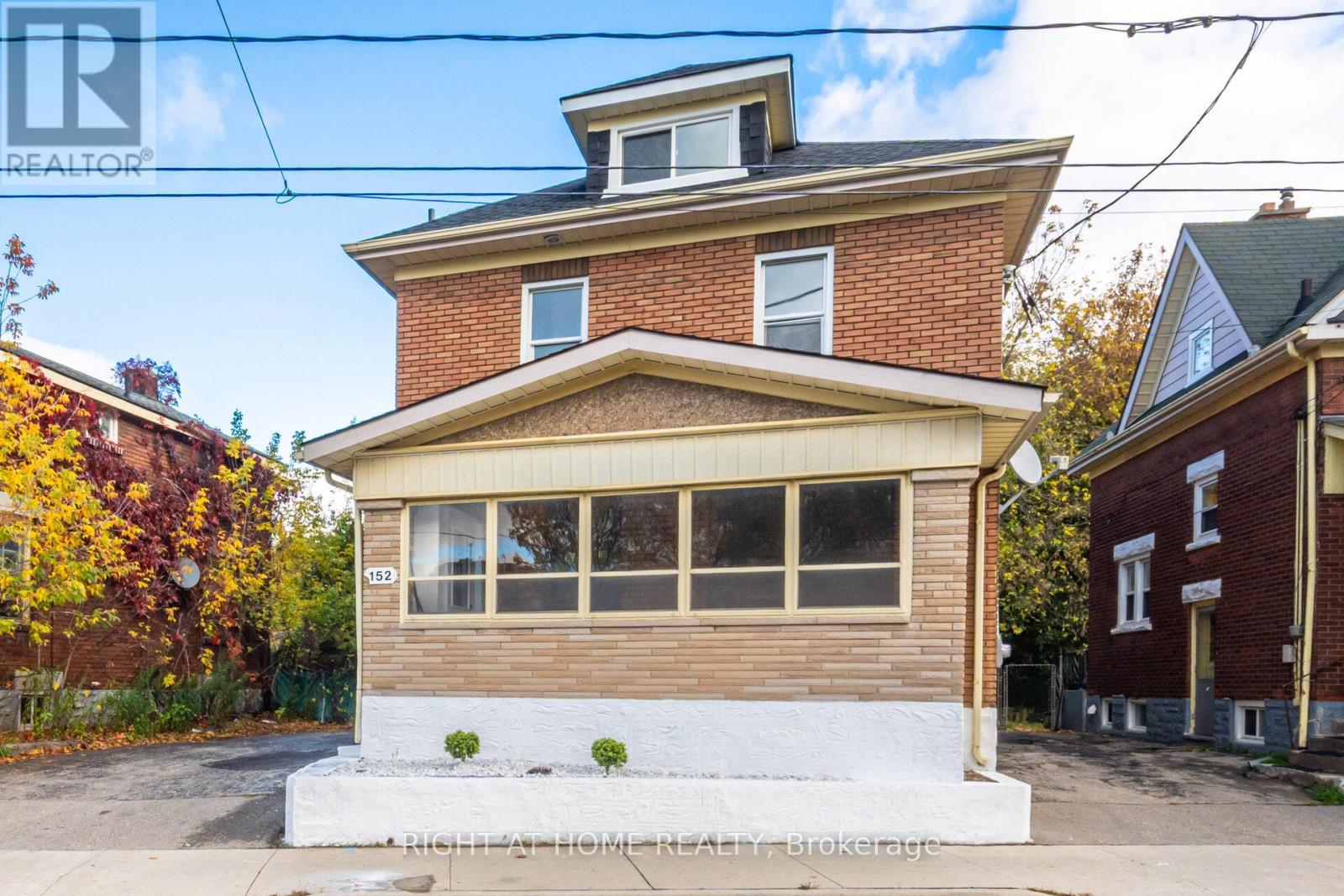 152 WEBER STREET E, Kitchener, Ontario