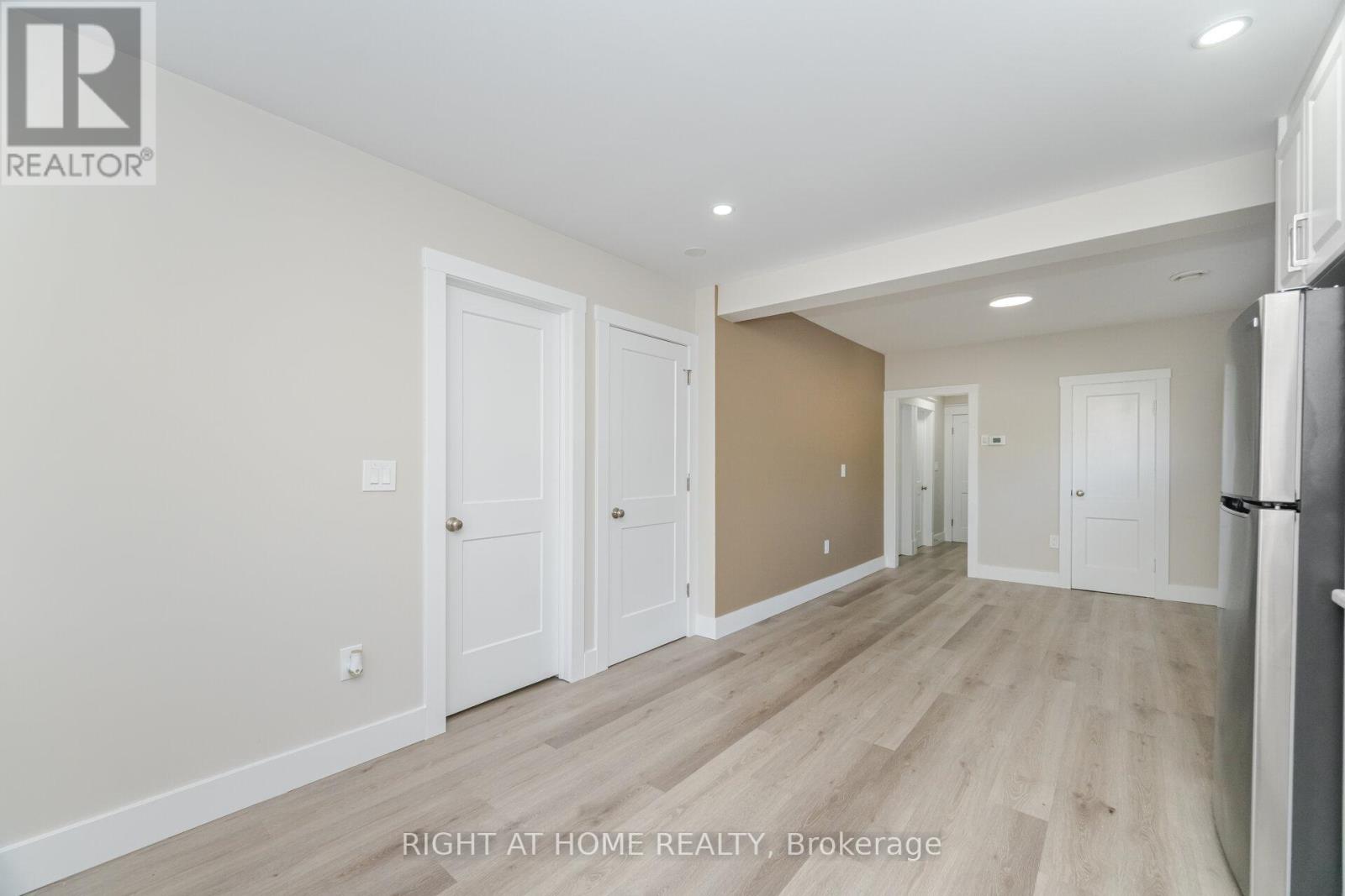 152 Weber Street E, Kitchener, Ontario  N2H 1C9 - Photo 13 - X12493734