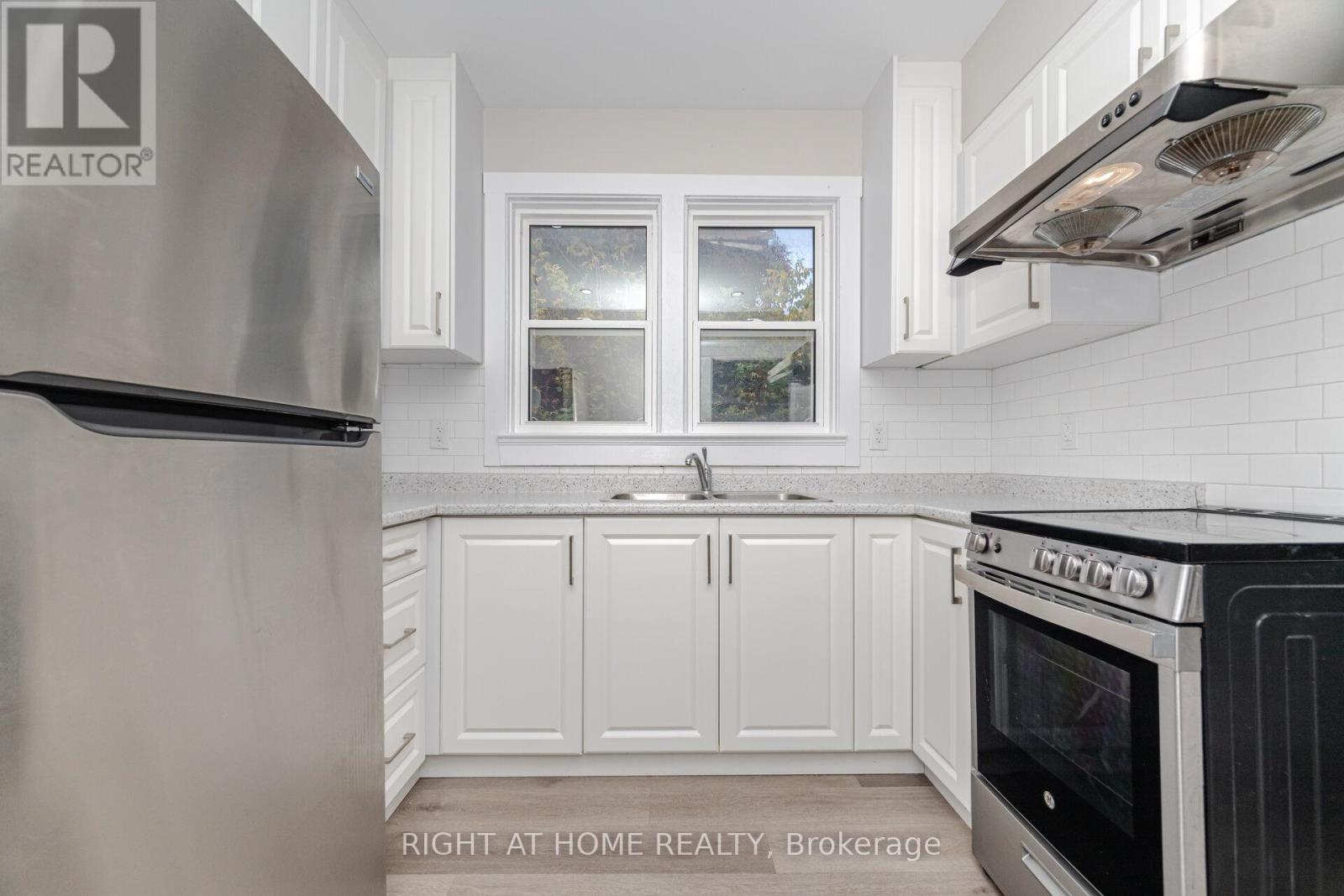 152 Weber Street E, Kitchener, Ontario  N2H 1C9 - Photo 17 - X12493734