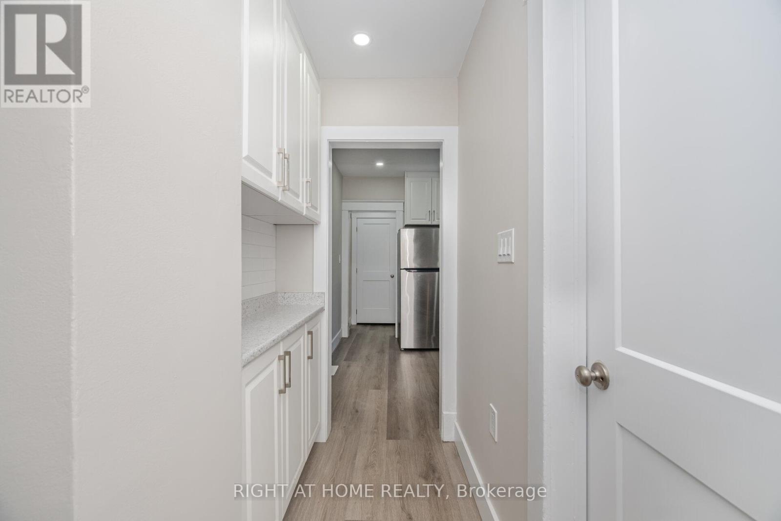 152 Weber Street E, Kitchener, Ontario  N2H 1C9 - Photo 22 - X12493734