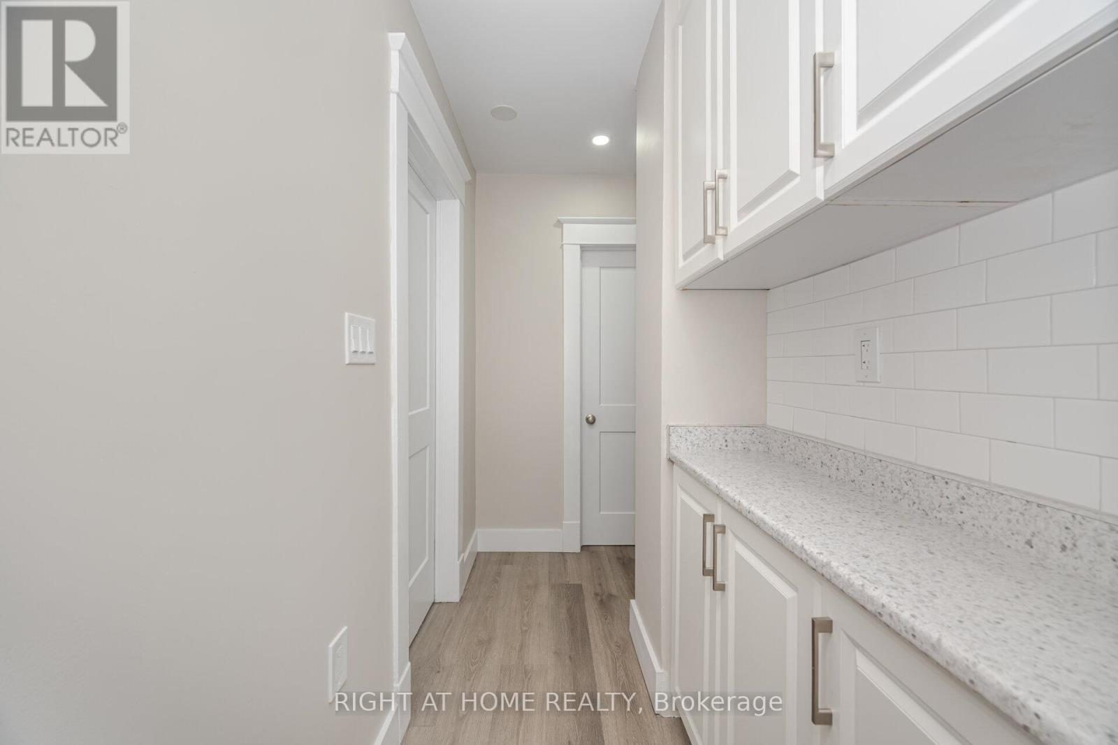 152 Weber Street E, Kitchener, Ontario  N2H 1C9 - Photo 23 - X12493734