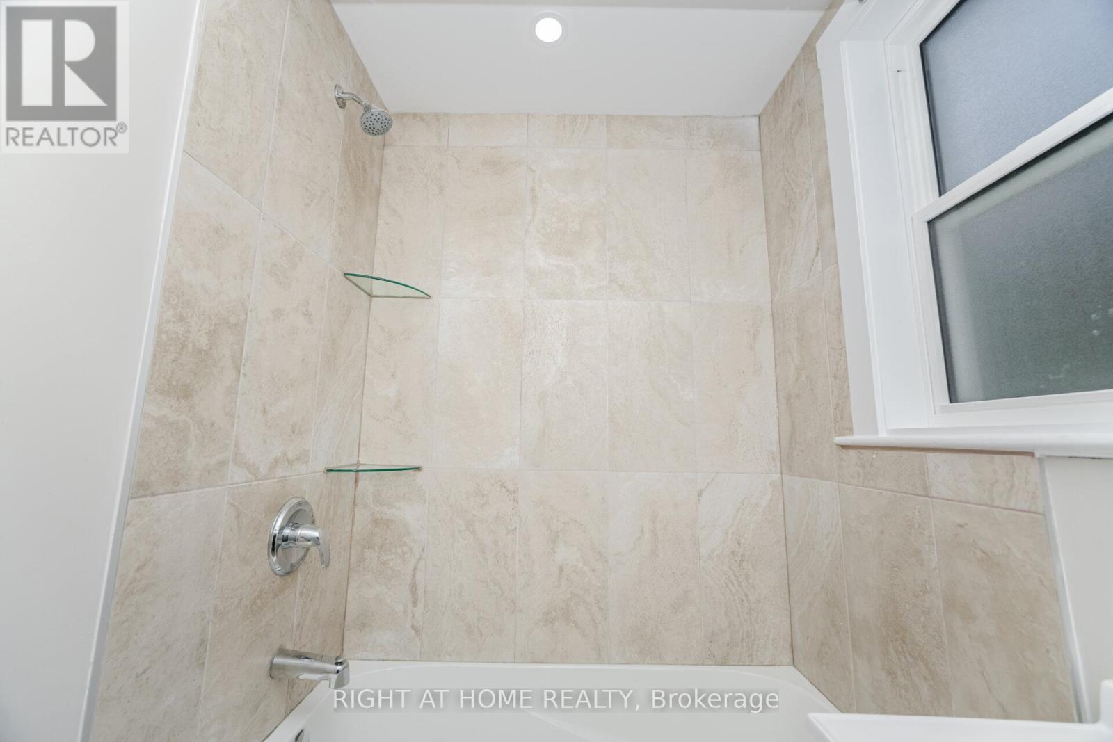 152 Weber Street E, Kitchener, Ontario  N2H 1C9 - Photo 29 - X12493734