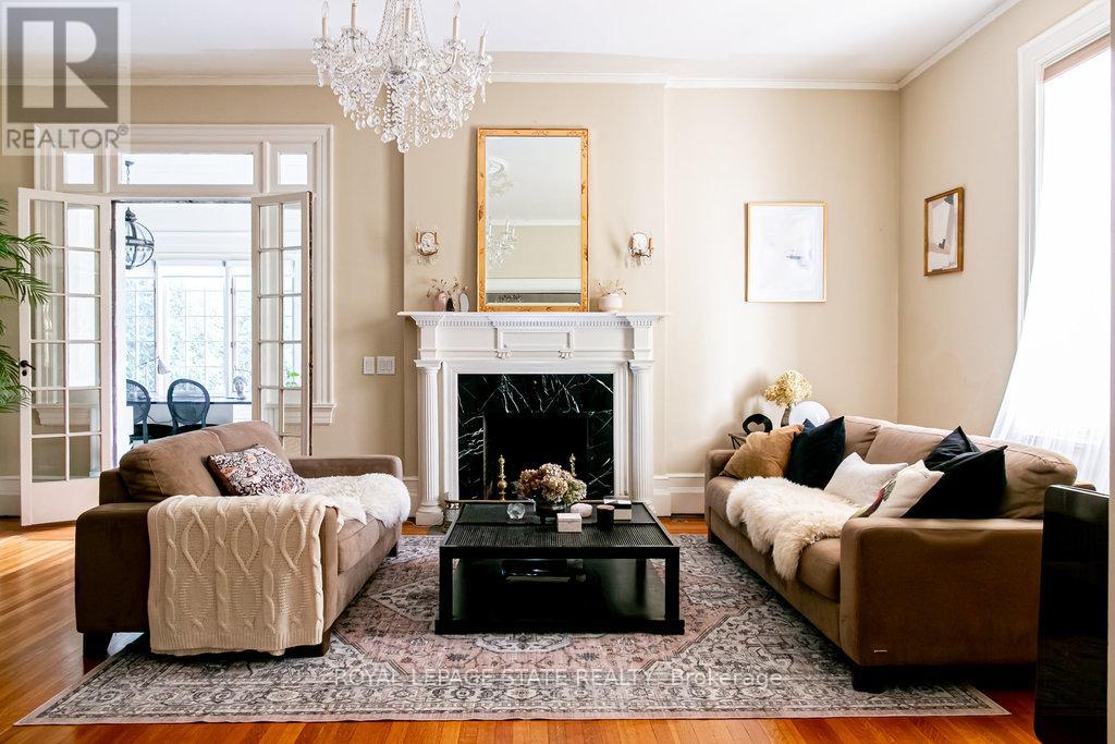 3 Turner Avenue, Hamilton, Ontario  L8P 3K4 - Photo 10 - X12493768