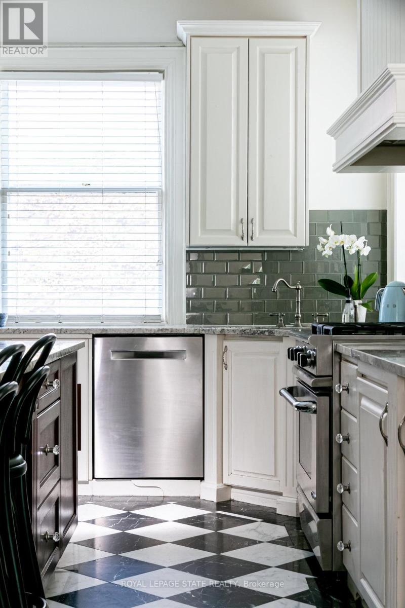 3 Turner Avenue, Hamilton, Ontario  L8P 3K4 - Photo 22 - X12493768