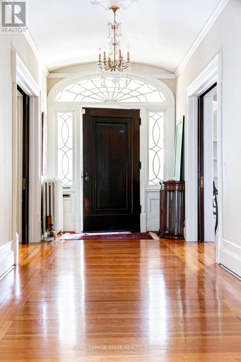 3 Turner Avenue, Hamilton, Ontario  L8P 3K4 - Photo 8 - X12493768