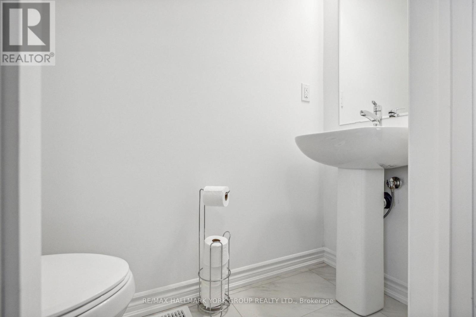 54 Histand Trail, Kitchener, Ontario  N2R 0S2 - Photo 12 - X12493774