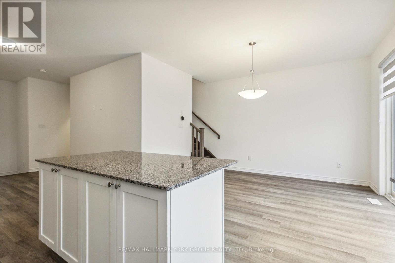 54 Histand Trail, Kitchener, Ontario  N2R 0S2 - Photo 7 - X12493774