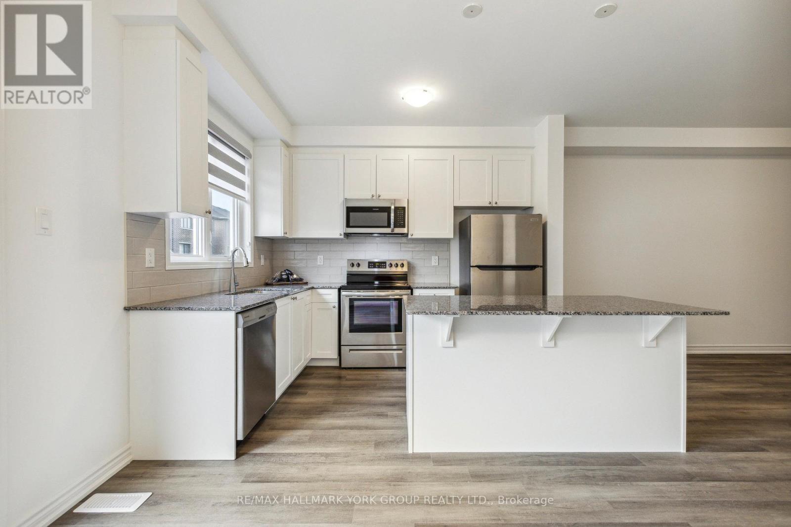 54 Histand Trail, Kitchener, Ontario  N2R 0S2 - Photo 8 - X12493774