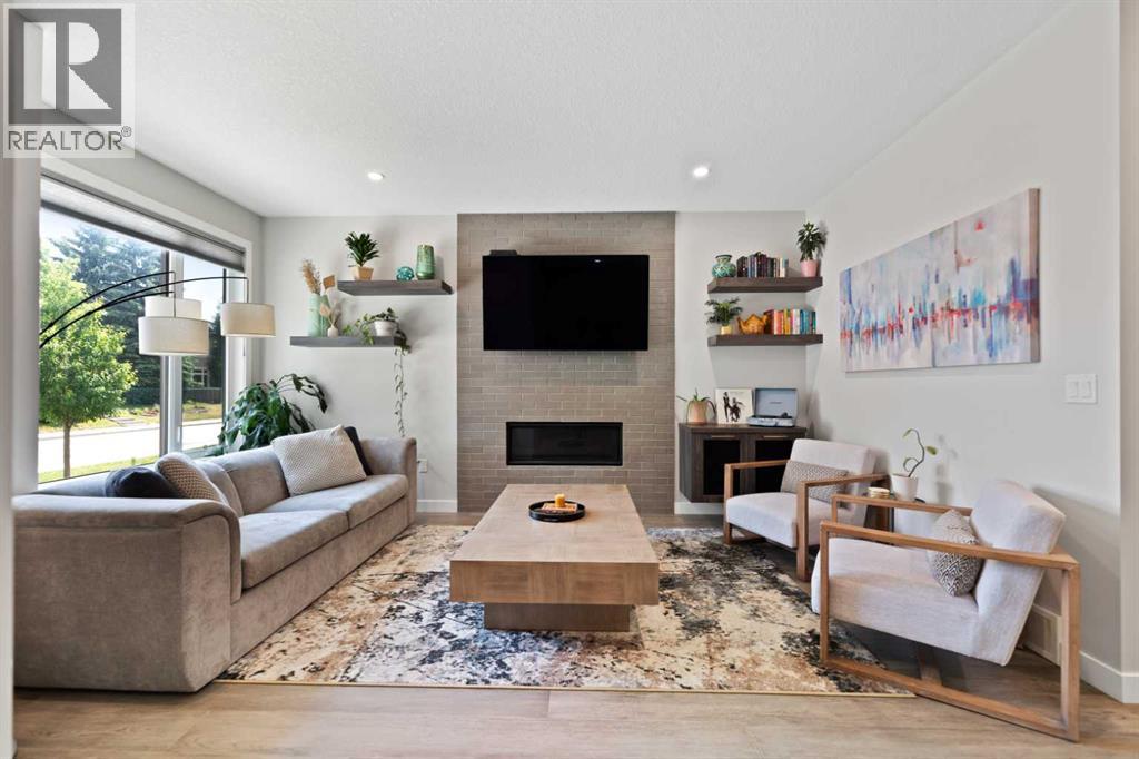 3505 41 Street Sw, Calgary, Alberta  T3E 3L4 - Photo 2 - A2261505