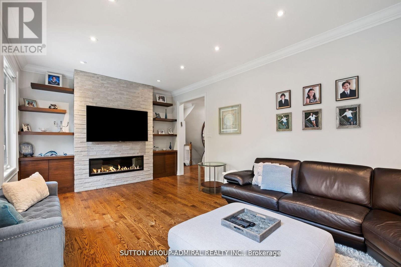 19 Langtry Place, Vaughan, Ontario  L4J 8K8 - Photo 17 - N12493814