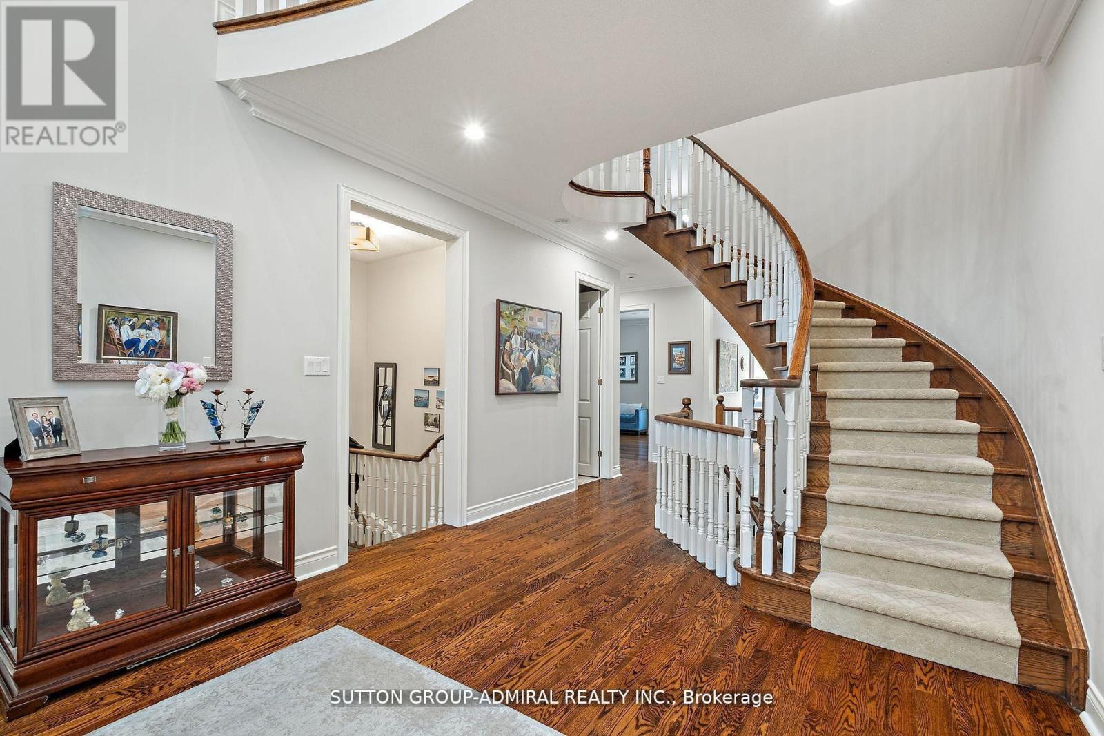 19 Langtry Place, Vaughan, Ontario  L4J 8K8 - Photo 8 - N12493814