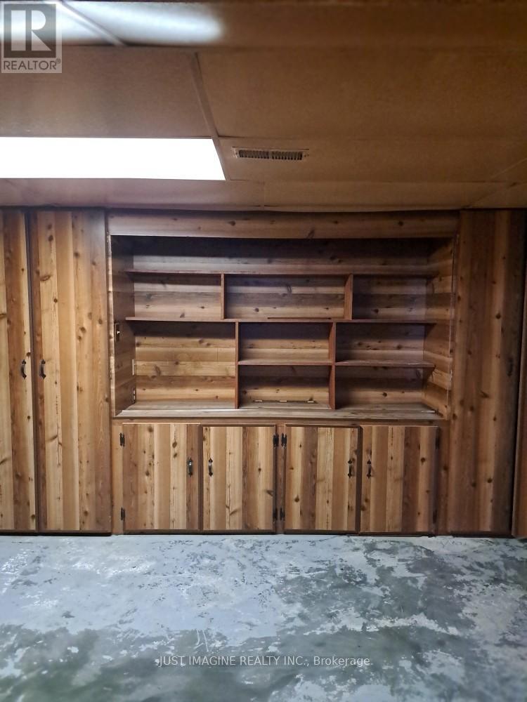 226 Old Colony Road, Ottawa, Ontario  K2L 1M7 - Photo 11 - X12469875