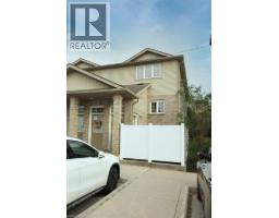 240 WESTMEADOW Drive Unit# D13, Kitchener, Ontario