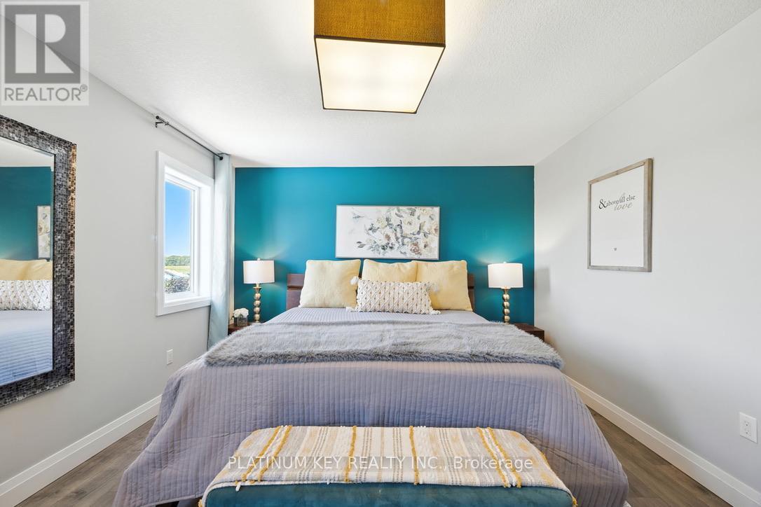 248 Snyders Avenue, Central Elgin, Ontario  N0L 1B0 - Photo 27 - X12493898