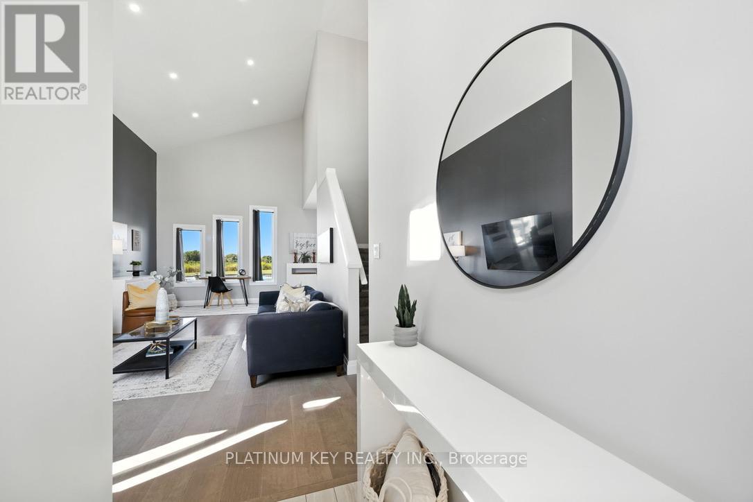 248 Snyders Avenue, Central Elgin, Ontario  N0L 1B0 - Photo 3 - X12493898