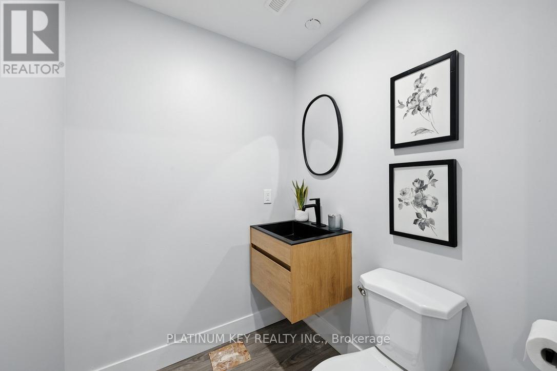 248 Snyders Avenue, Central Elgin, Ontario  N0L 1B0 - Photo 37 - X12493898