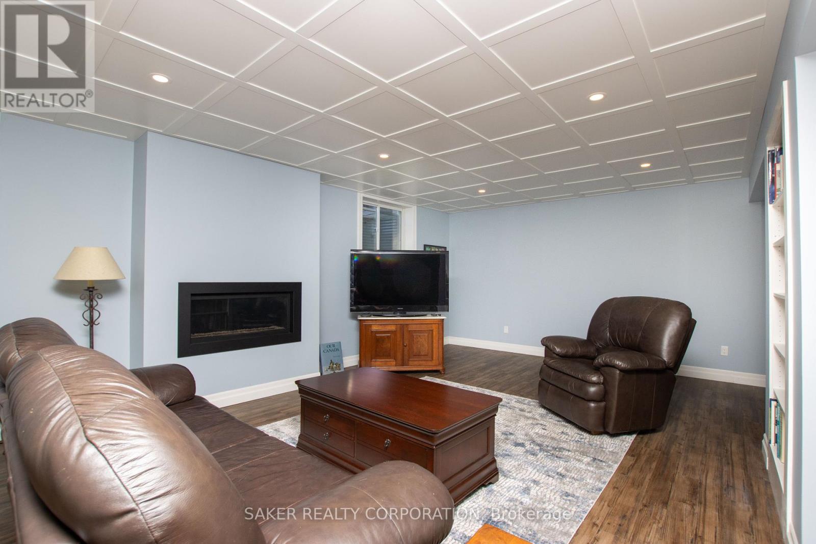 111 Harris Road, Middlesex Centre, Ontario  N0L 1E0 - Photo 19 - X12493924