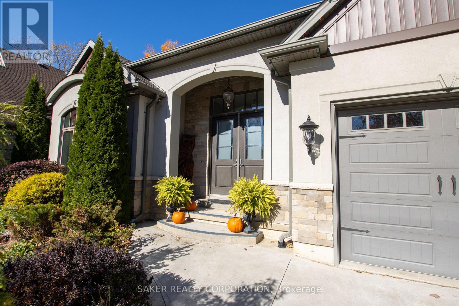 111 Harris Road, Middlesex Centre, Ontario  N0L 1E0 - Photo 3 - X12493924