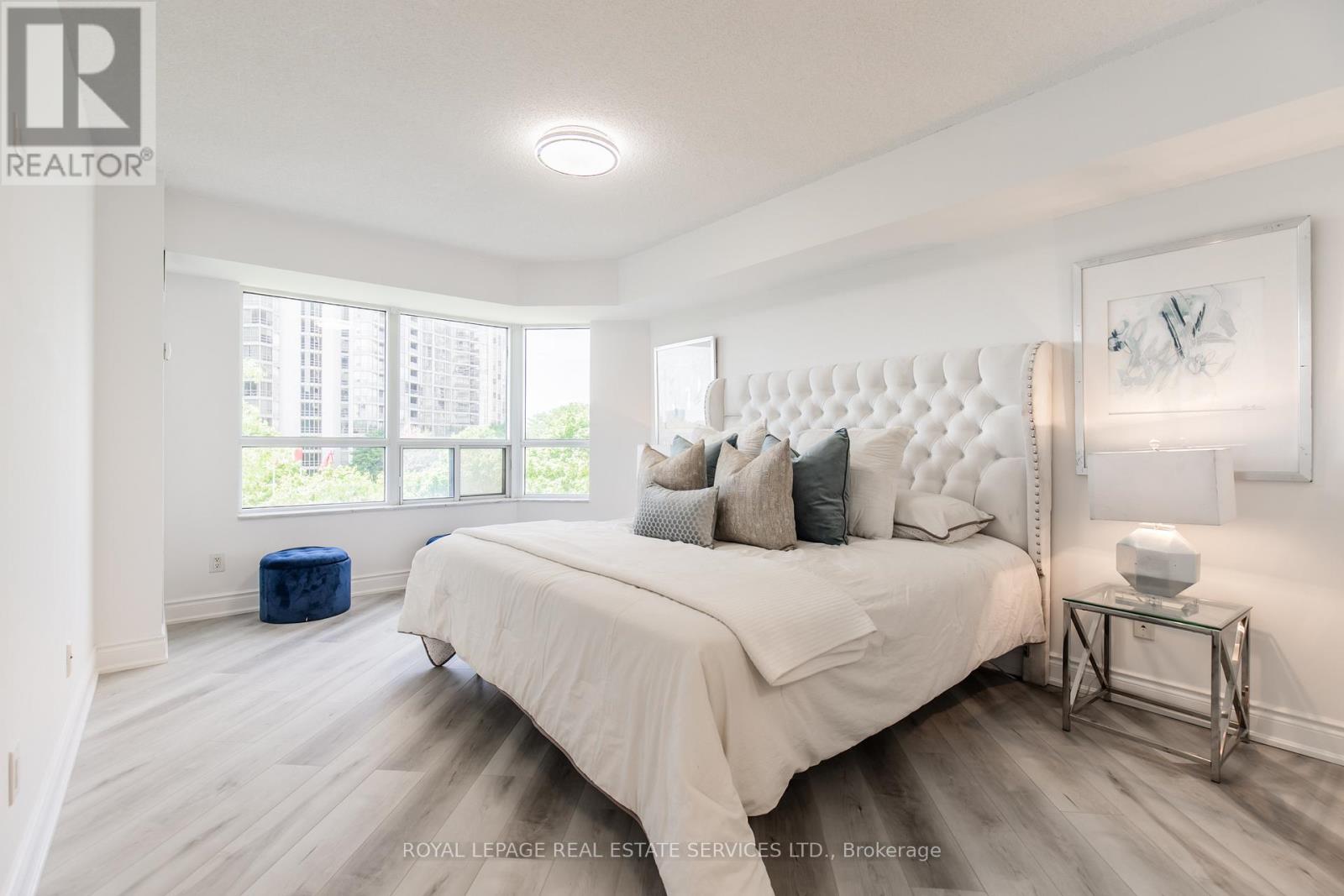 418 - 25 Kingsbridge Garden Circle, Mississauga, Ontario  L5R 4B1 - Photo 25 - W12493802