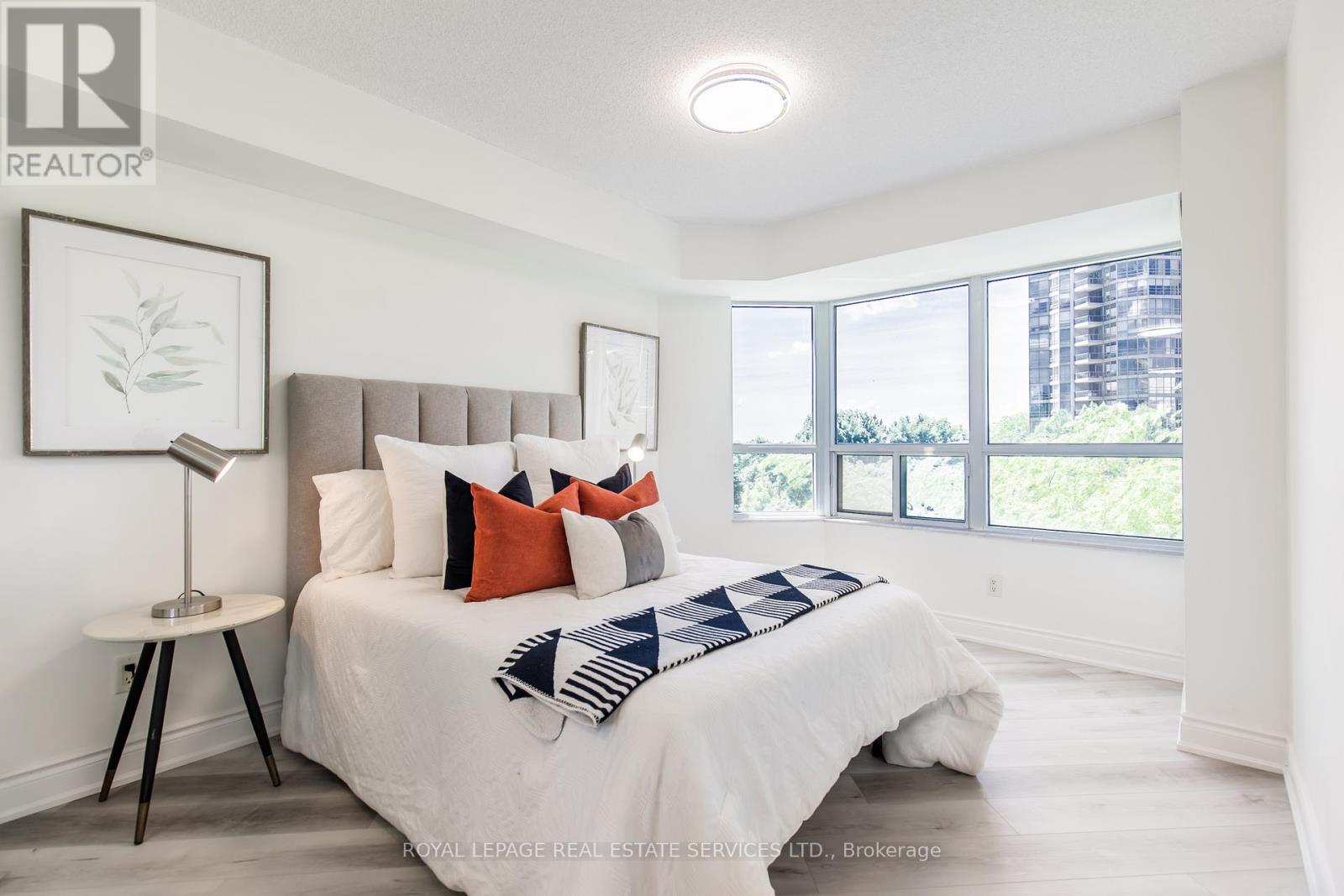 418 - 25 Kingsbridge Garden Circle, Mississauga, Ontario  L5R 4B1 - Photo 30 - W12493802