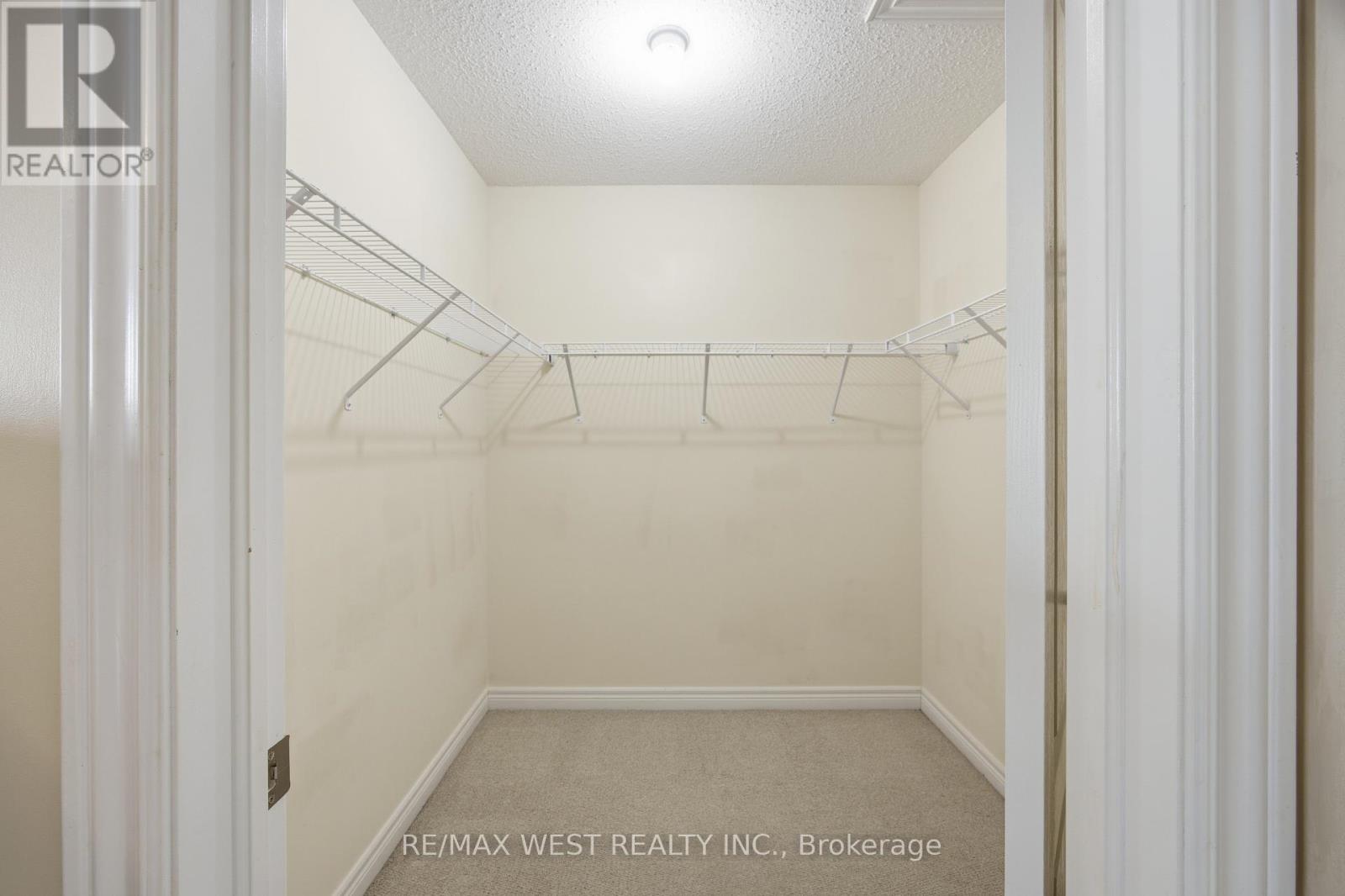 90 Sky Harbour Drive, Brampton, Ontario  L6Y 0V3 - Photo 18 - W12493810