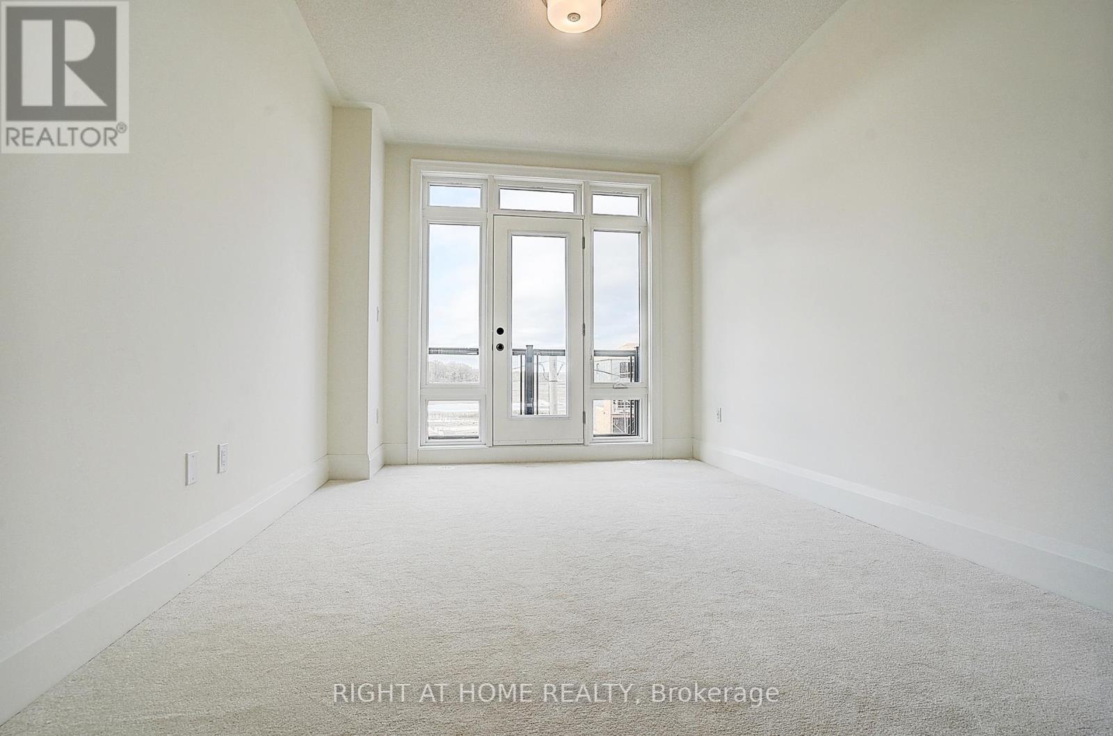 3295 Taha Gardens, Oakville, Ontario  L6M 5R9 - Photo 10 - W12493812