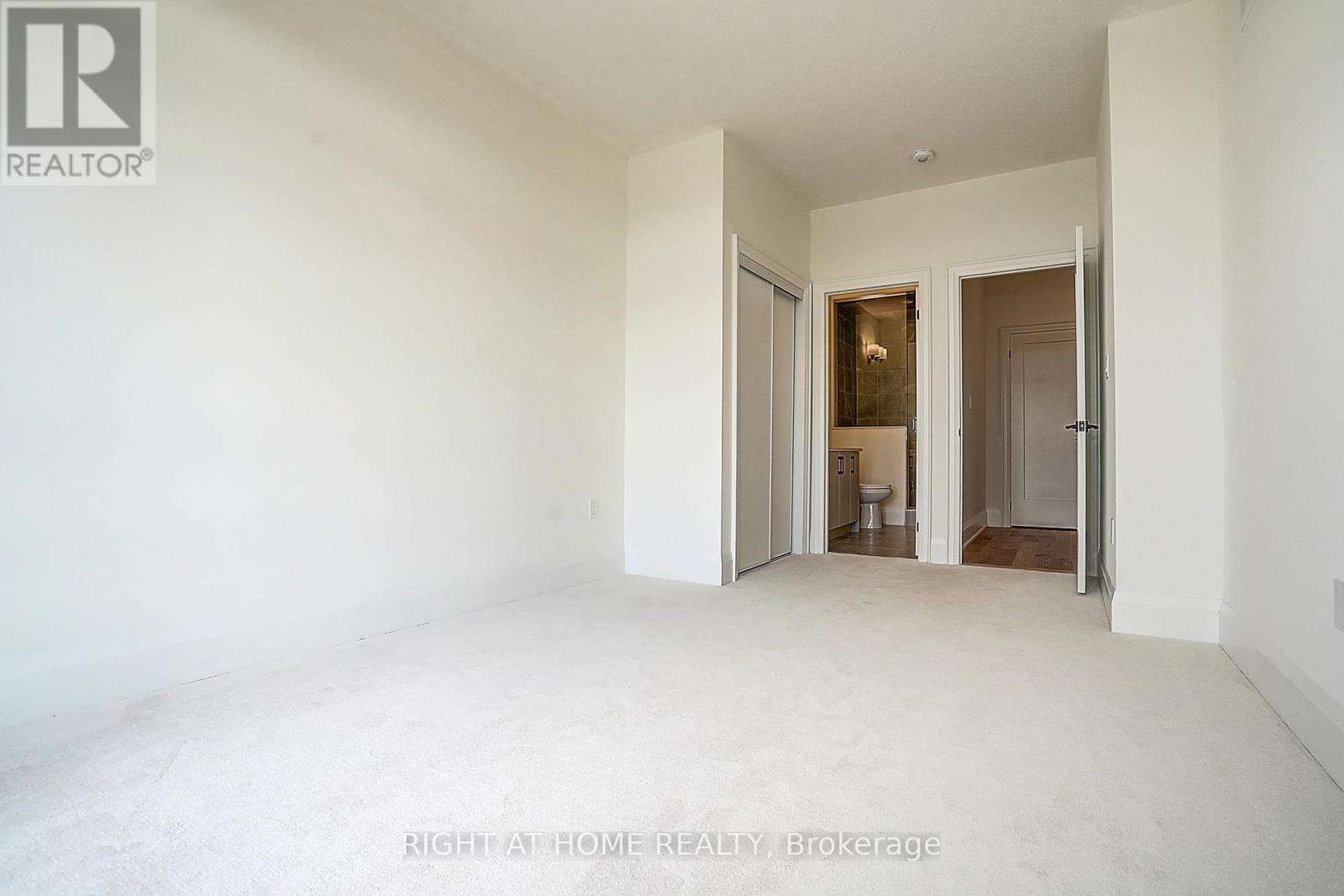 3295 Taha Gardens, Oakville, Ontario  L6M 5R9 - Photo 11 - W12493812