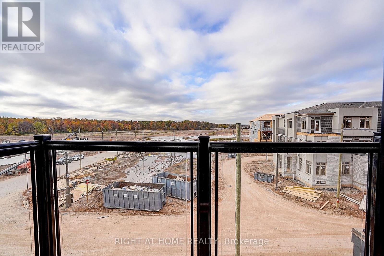 3295 Taha Gardens, Oakville, Ontario  L6M 5R9 - Photo 14 - W12493812