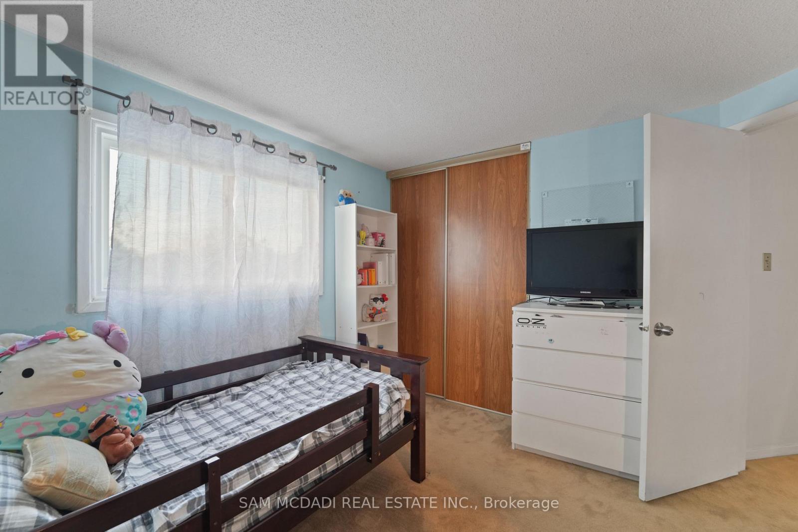 7262 Corrine Crescent, Mississauga, Ontario  L5N 5C1 - Photo 20 - W12493832