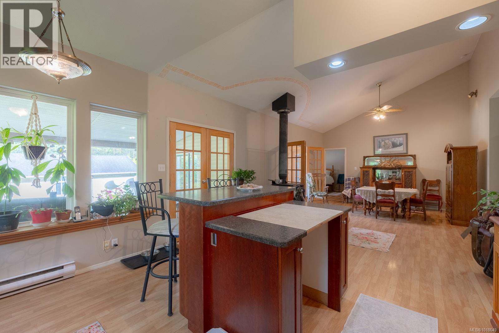 A 280 Binnacle Rd, Bamfield, British Columbia  V0R 1B0 - Photo 15 - 1018649