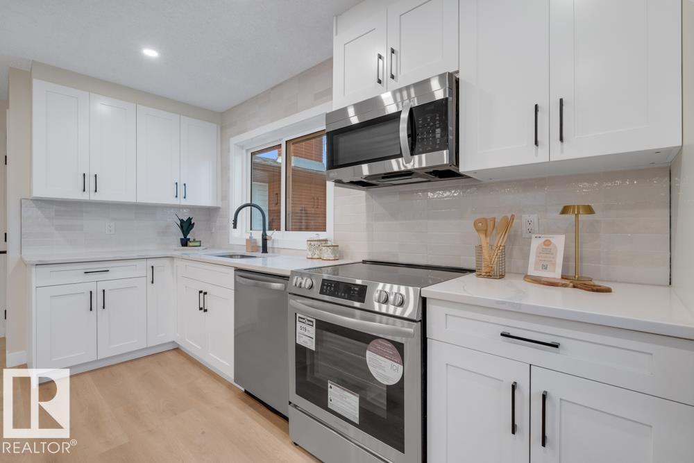 15022 86 Av Nw, Edmonton, Alberta  T5R 4C1 - Photo 10 - E4464110