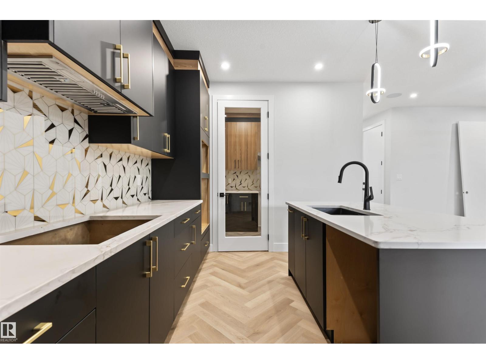 340 Roberts Wd, Leduc, Alberta  T9E 1P8 - Photo 13 - E4464114