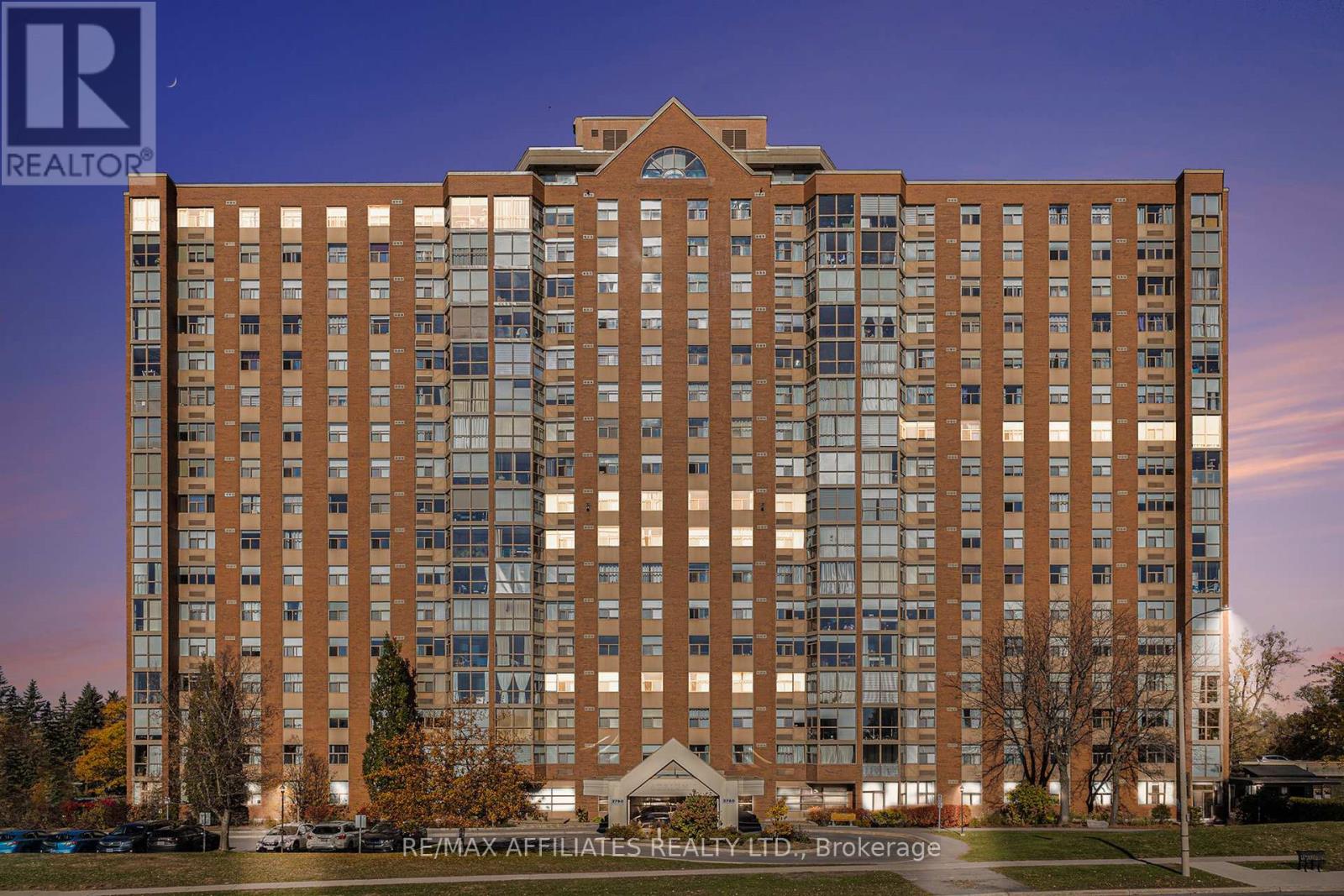 407 - 2760 Carousel Crescent, Ottawa, Ontario  K1T 2N4 - Photo 2 - X12493852