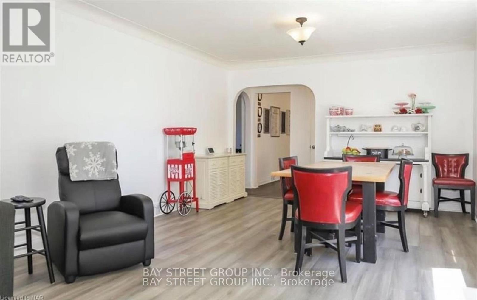 6565 Stamford Green Drive, Niagara Falls, Ontario  L2J 1T9 - Photo 9 - X12493806