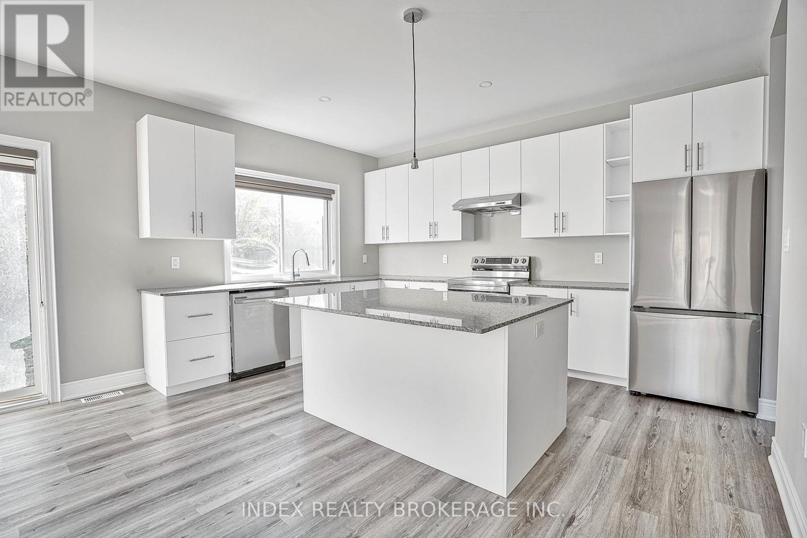 3109 Riselay Avenue, Fort Erie, Ontario  L0S 1N0 - Photo 9 - X12493830