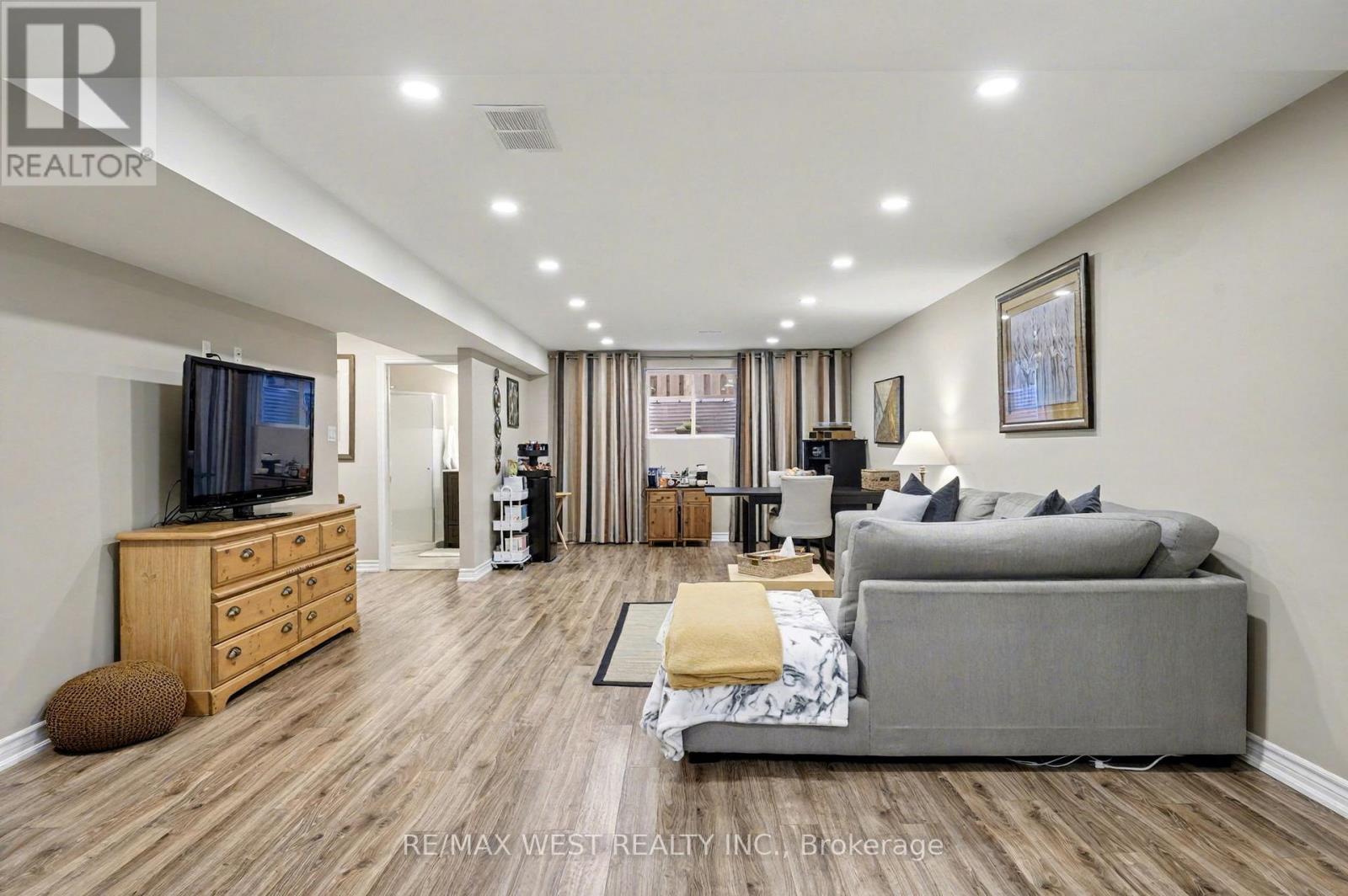 58 Forestview Court, West Lincoln, Ontario  L0R 2A0 - Photo 10 - X12492242