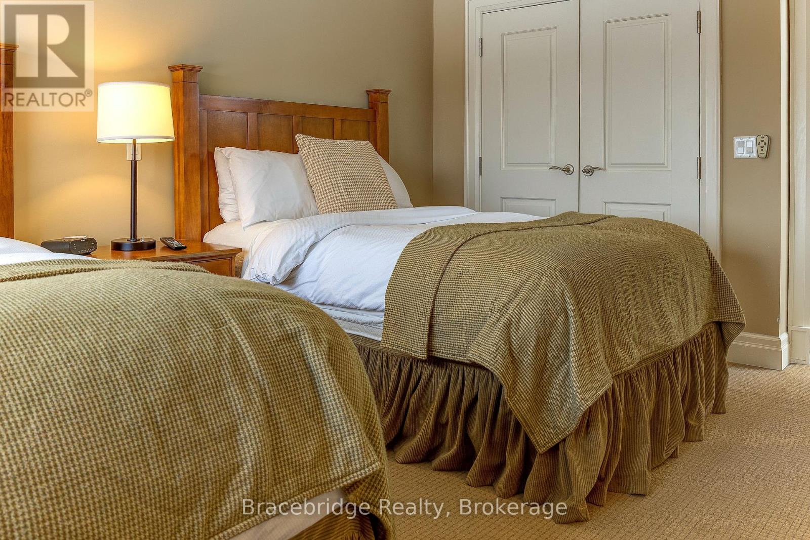 1869 Muskoka Rd 118 W Highway, Muskoka Lakes, Ontario  P1L 1W9 - Photo 8 - X12493890